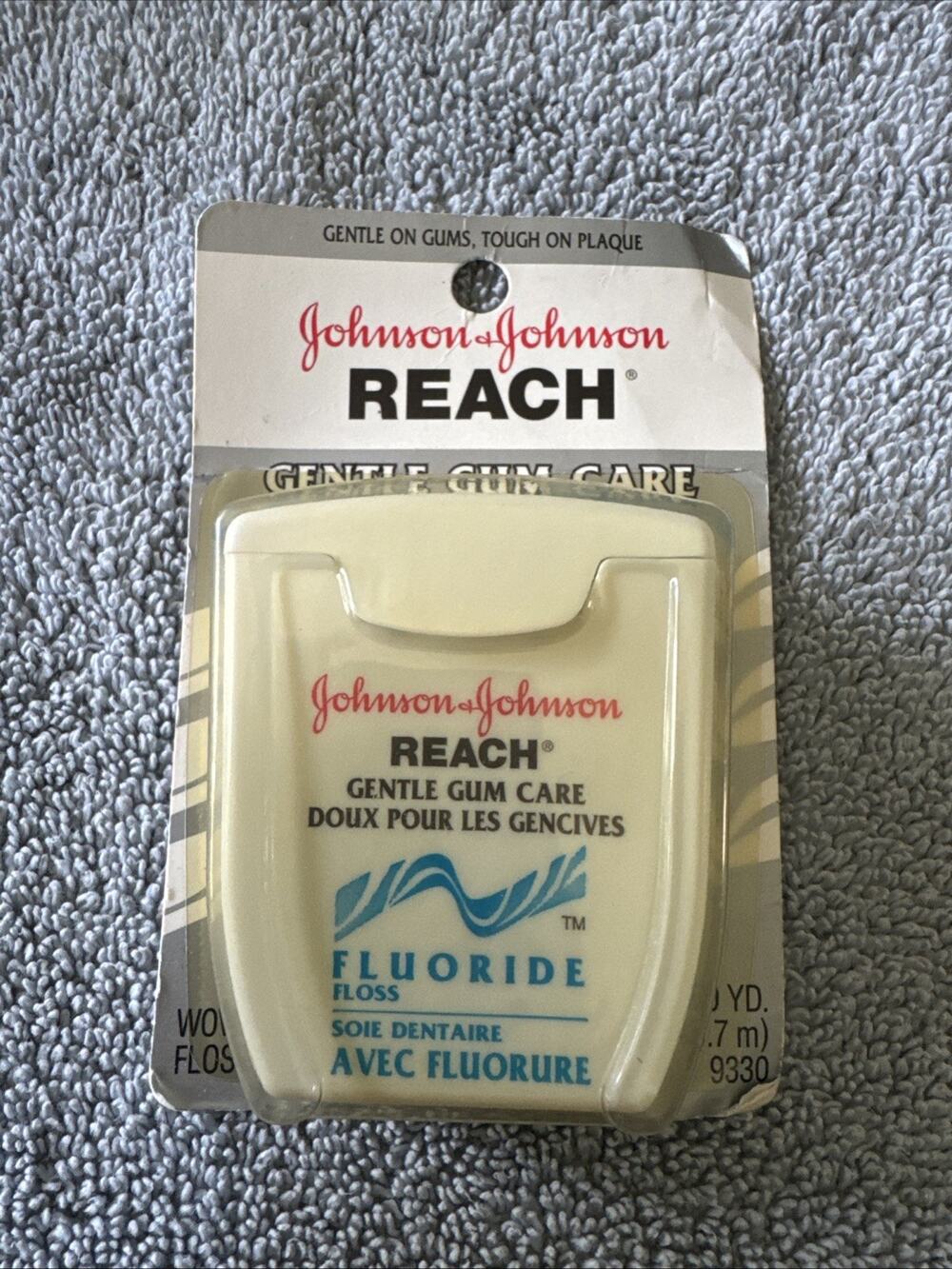 Johnson & Johnson Reach Gentle Gum Care Fluoride Woven Floss 50 Yd Sealed 1996